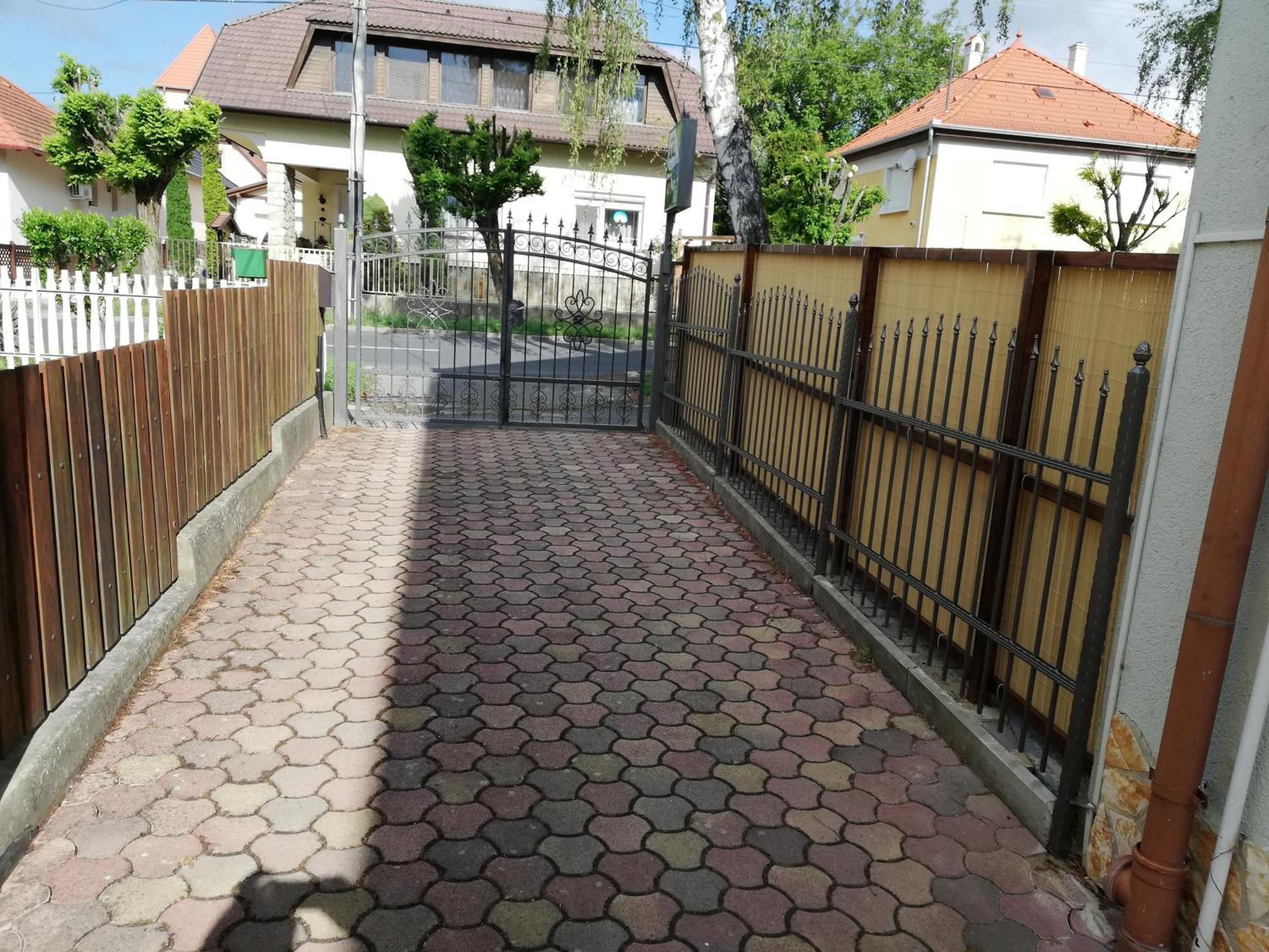 Aal Vendeghaz Apartment Heviz Exterior photo